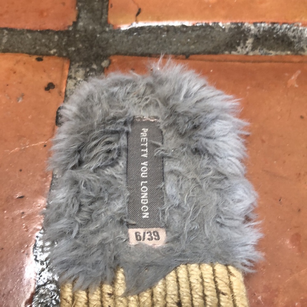 Fluffy slides - Picture 4 of 4